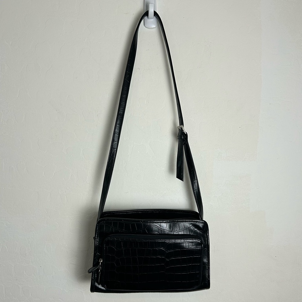 Liz Claiborne Black Crossbody Bag